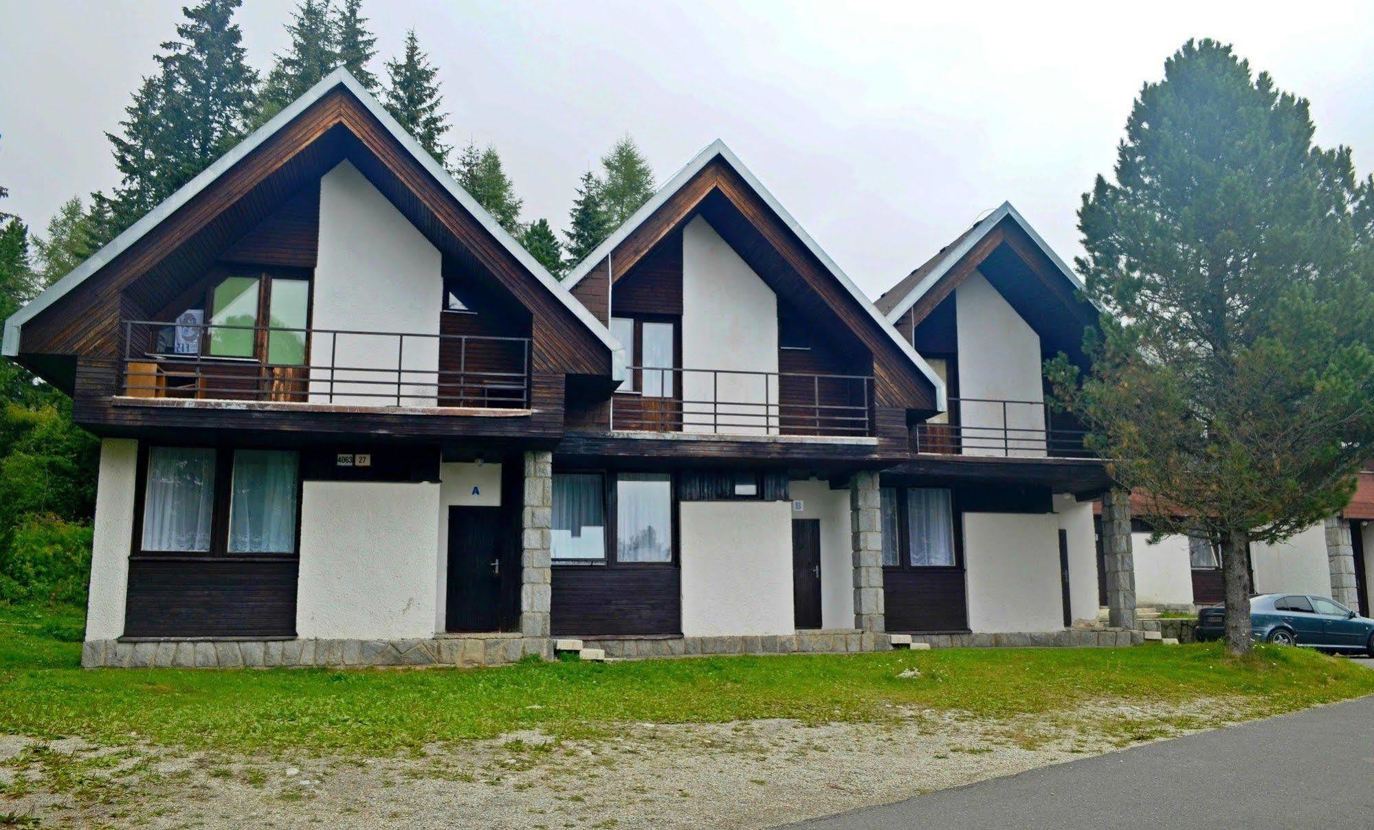 Bungalovy FIS Economy Villa Štrbské Pleso Exterior foto